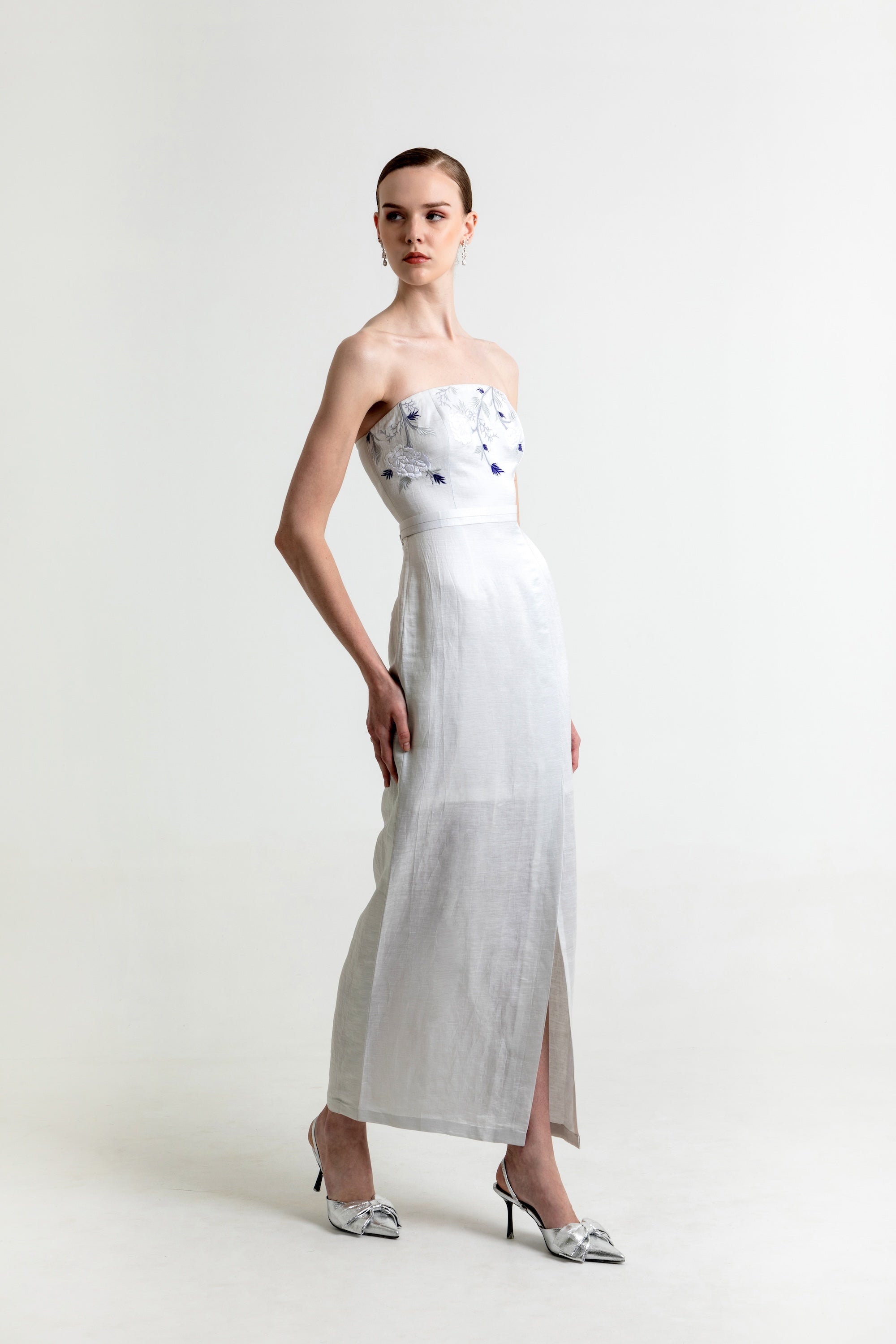 Avaia Gown